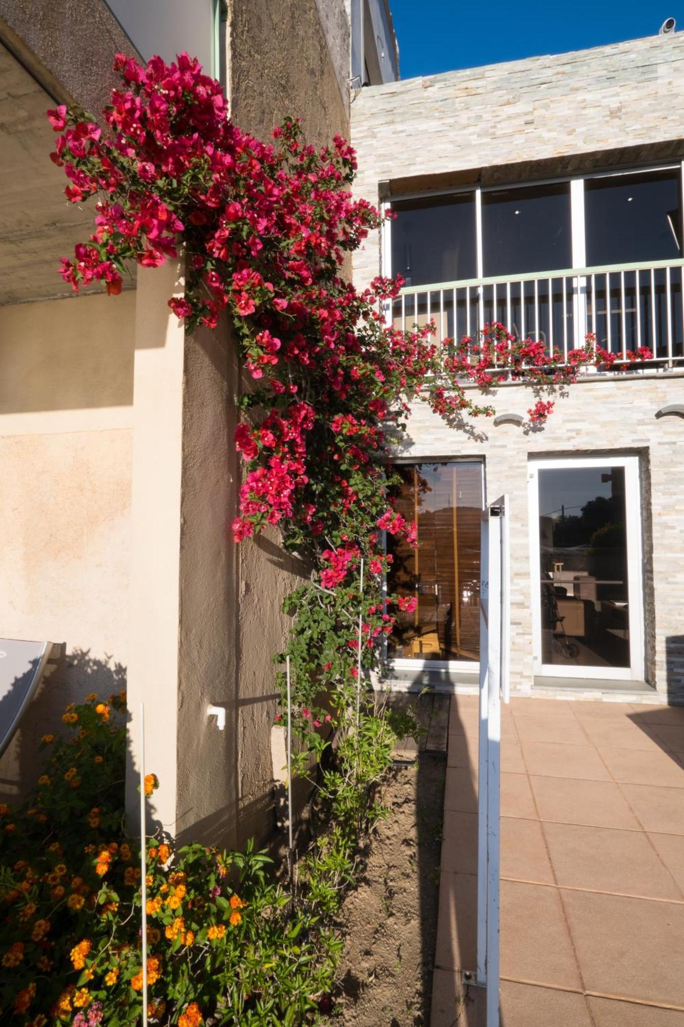 Hotel Funtana Marina Л'Иль-Рус Экстерьер фото